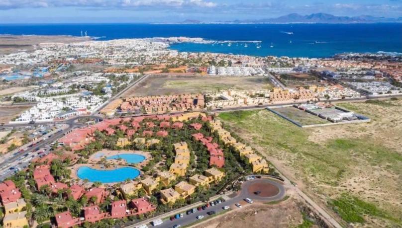 Oasis Tamarindo Poppins Pool E Terrace Apartment Corralejo Exterior photo